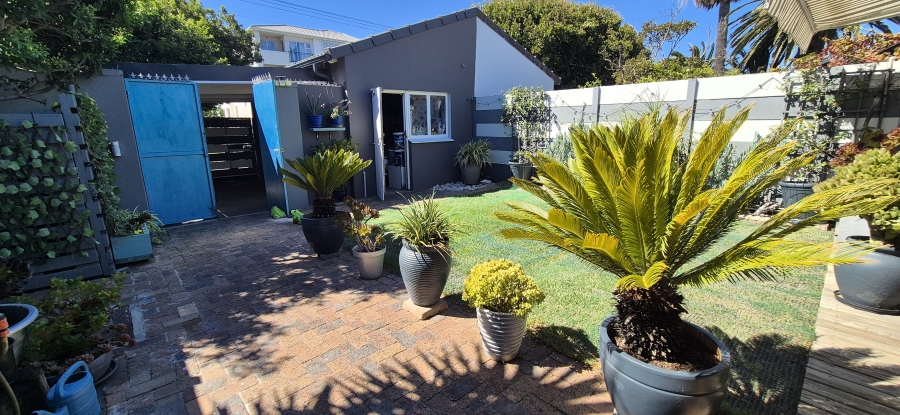 3 Bedroom Property for Sale in Table View Western Cape